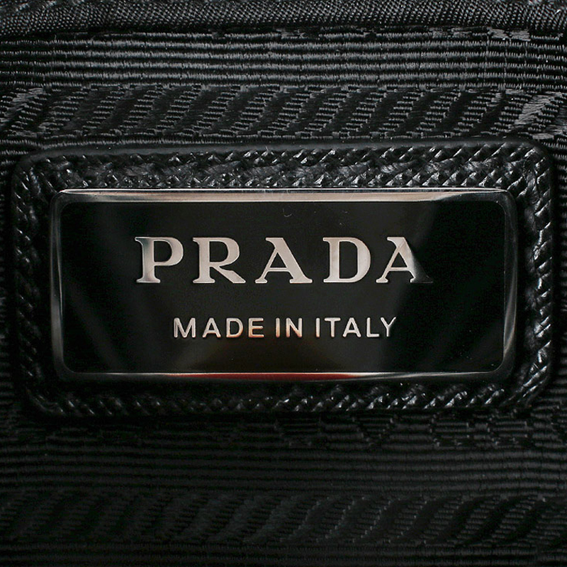 ★送料関税込★PRADA プラダ Re-Nylon メッセンジャーバッグ