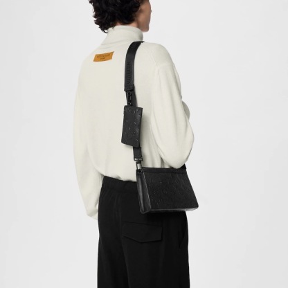 《LOUIS VUITTON》GASTON WEARABLE モノグラムウォレット 送料込