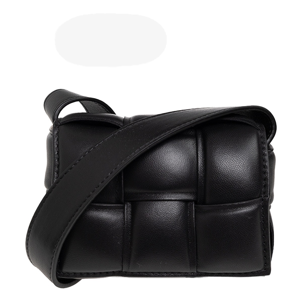 BOTTEGA VENETA キャンディカセット パデッドレザー ショルダー