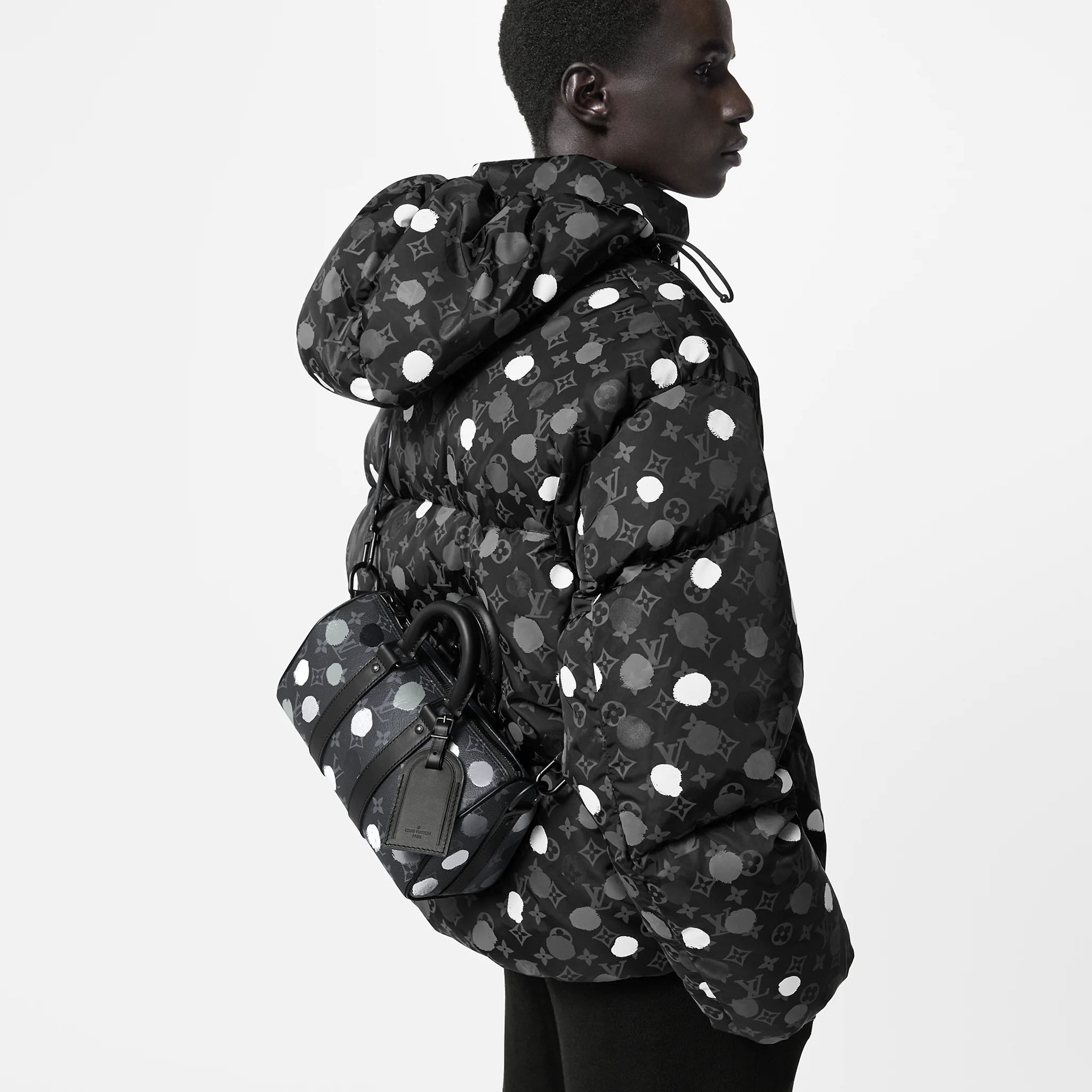 残少！LV × YK キーポル・バンドリエール 25 バッグ 草間彌生