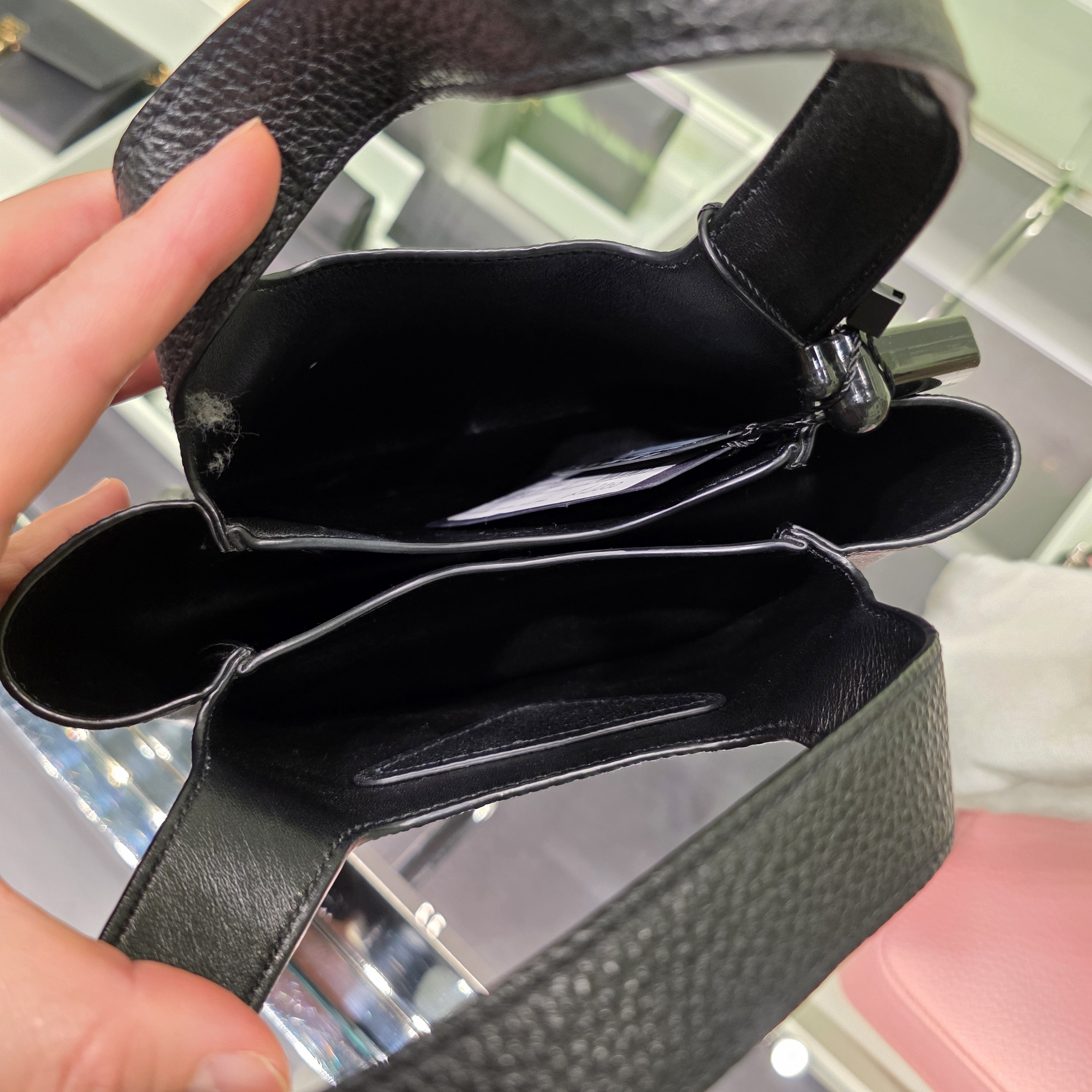 100%直営店買付!【PRADA】レザーミニハンドバック 1BA349 2DKV