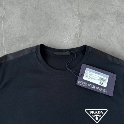 6万取引突破★UPS速達便利用！【PRADA】UJN656 13MQ_Tシャツ