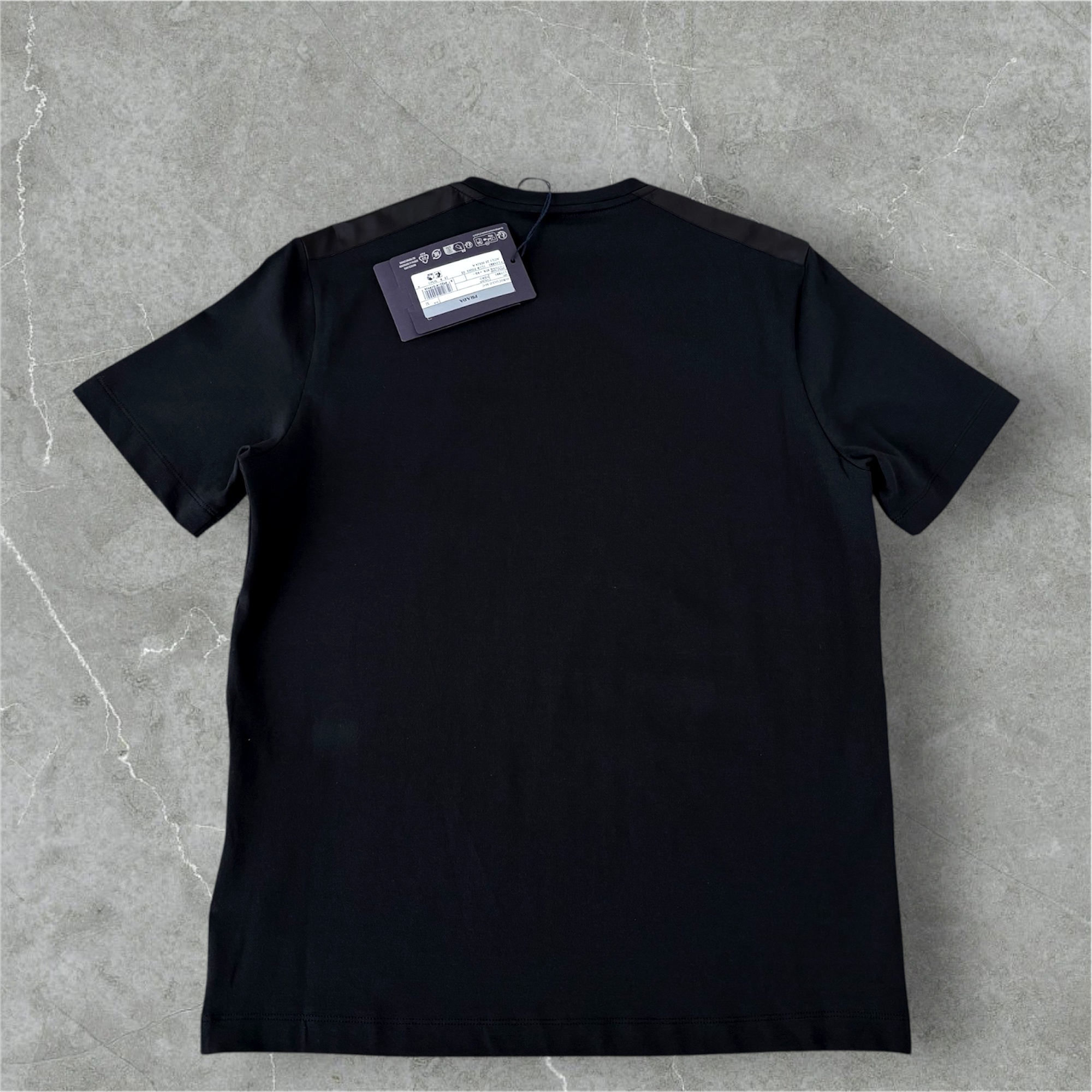 6万取引突破★UPS速達便利用！【PRADA】UJN656 13MQ_Tシャツ