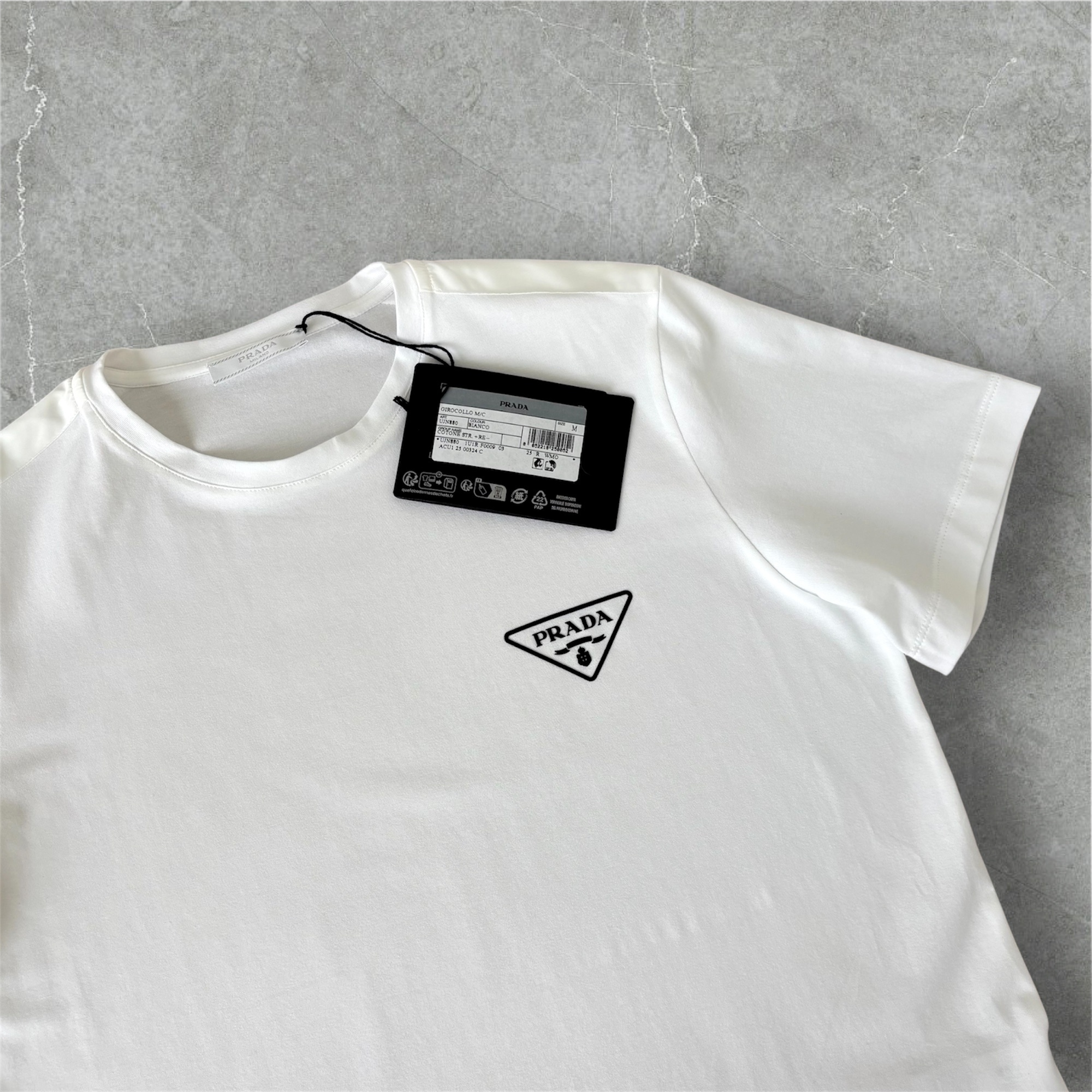 6万取引突破★UPS速達便利用！【PRADA】UJN656 13MQ_Tシャツ
