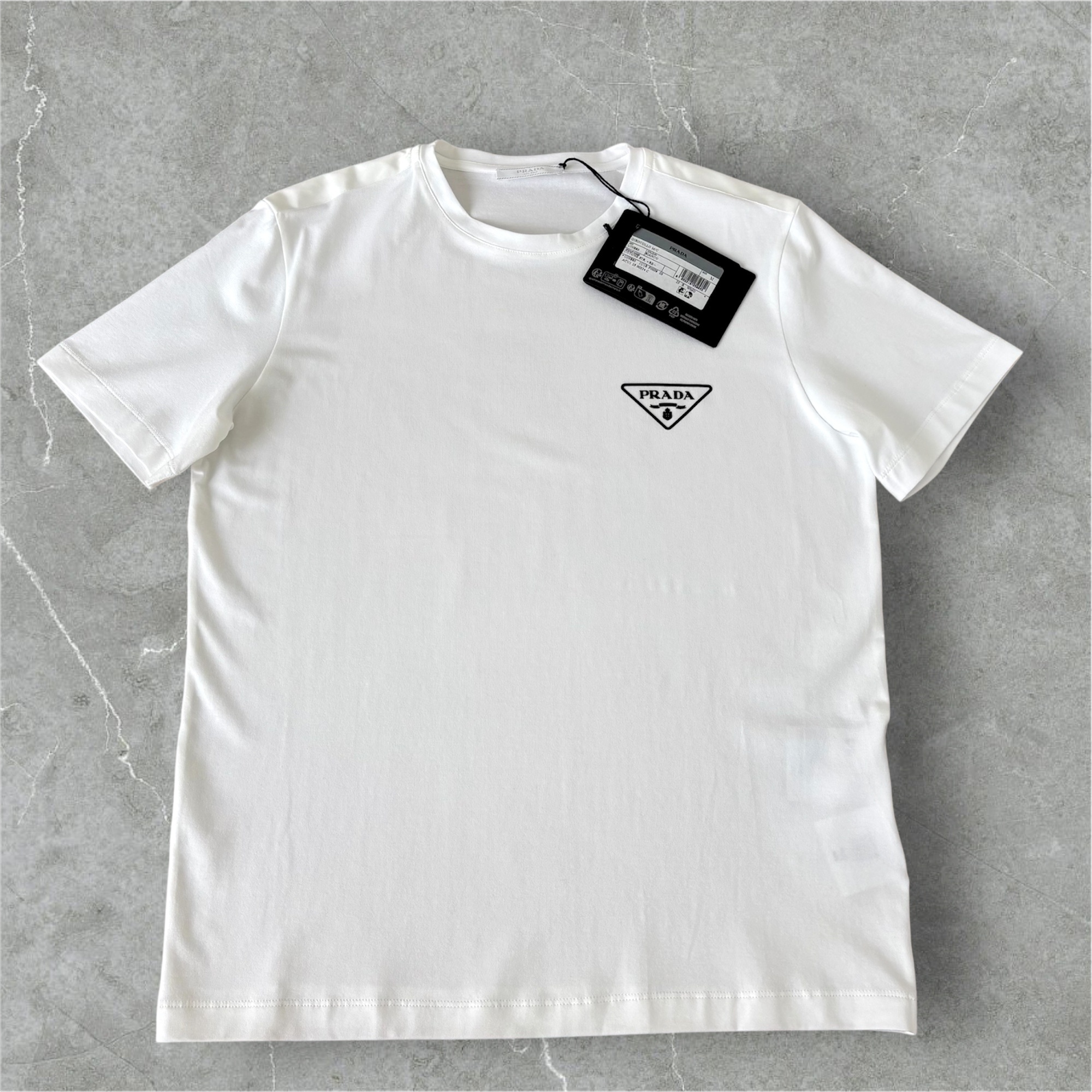 6万取引突破★UPS速達便利用！【PRADA】UJN656 13MQ_Tシャツ