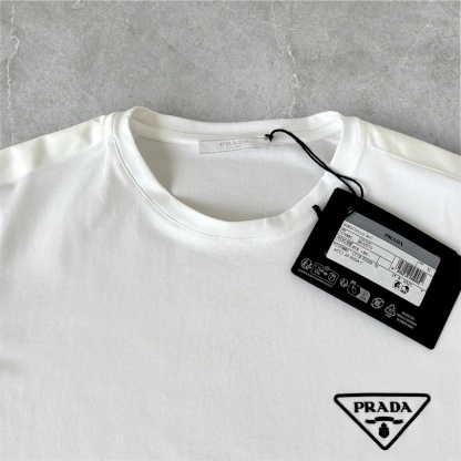 6万取引突破★UPS速達便利用！【PRADA】UJN656 13MQ_Tシャツ
