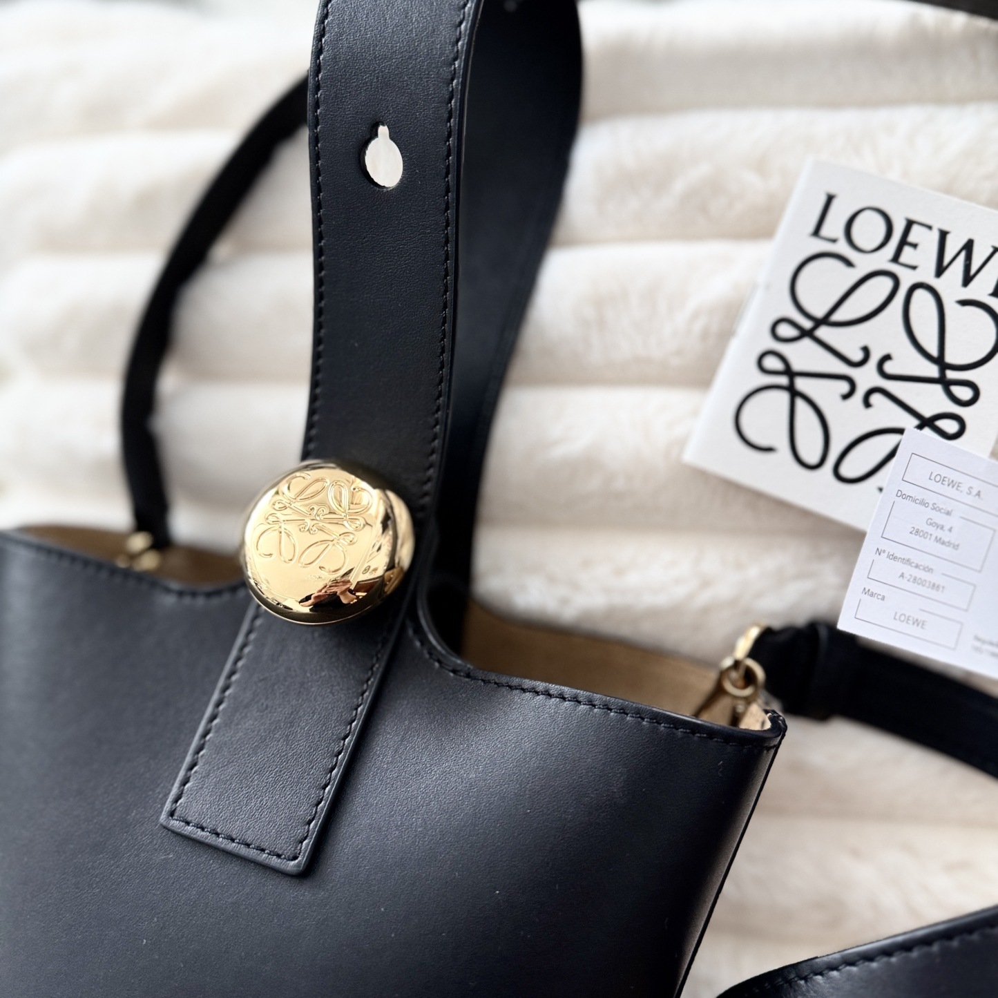 関税送料込国内発送★LOEWE ペブルバケットバッグミニ