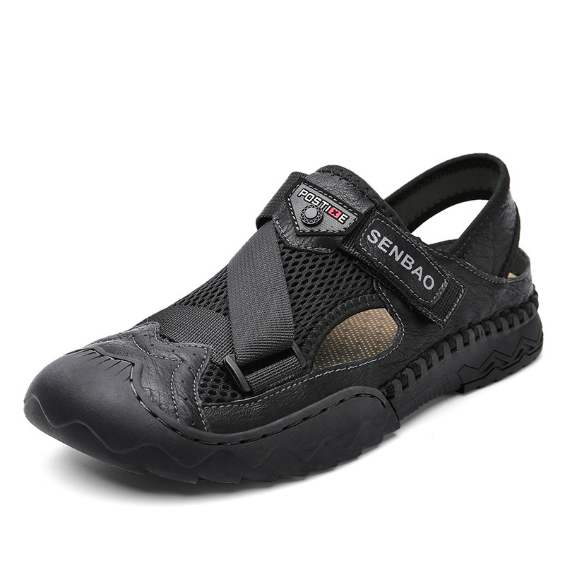 Men's Closed Toe Leather Sandals: Outdoor Beach Shoes