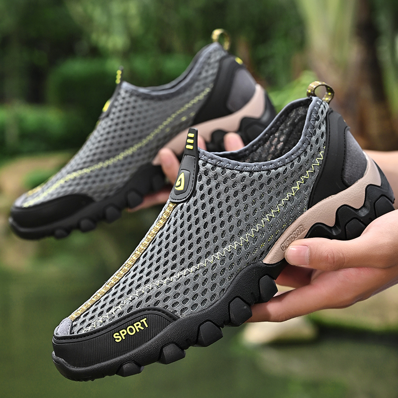 Men's Arch Support Sneakers with Wide Fit and Shock Absorption