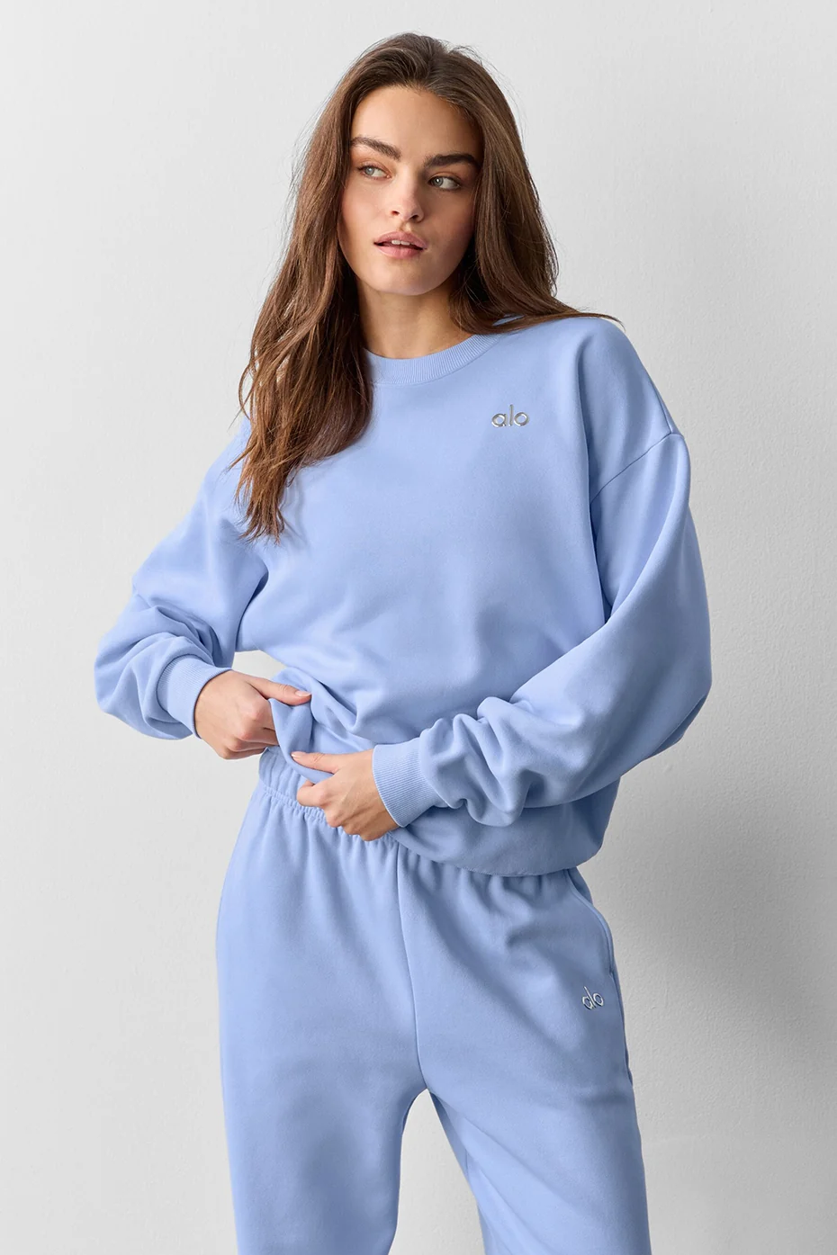 ベストセラー Accolade クルーネック プルオーバー限定カラー: Light Provence Blue