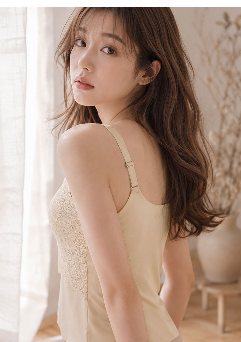 カップ 付き キャミソール 後ろ姿もすっきり美しいデザイン ヴェーミア