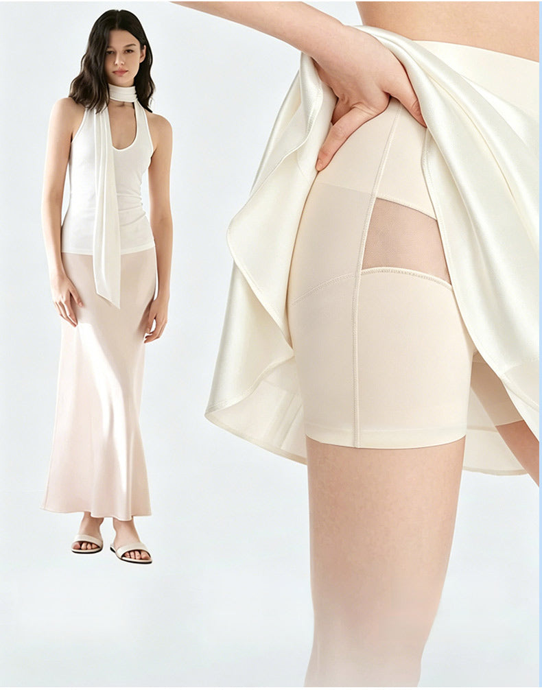 ショーツ 薄手の服にもなじみやすい ヴェーミア