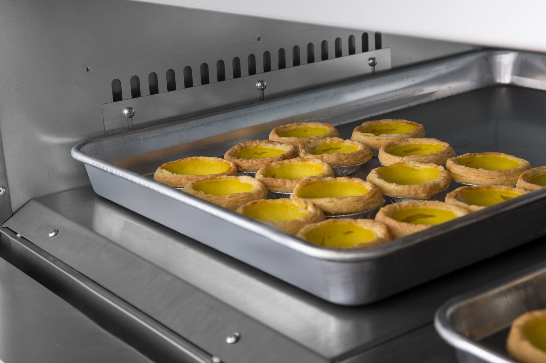 Yumai 2 Deck 4 Tray Gas Oven (Digital Control)