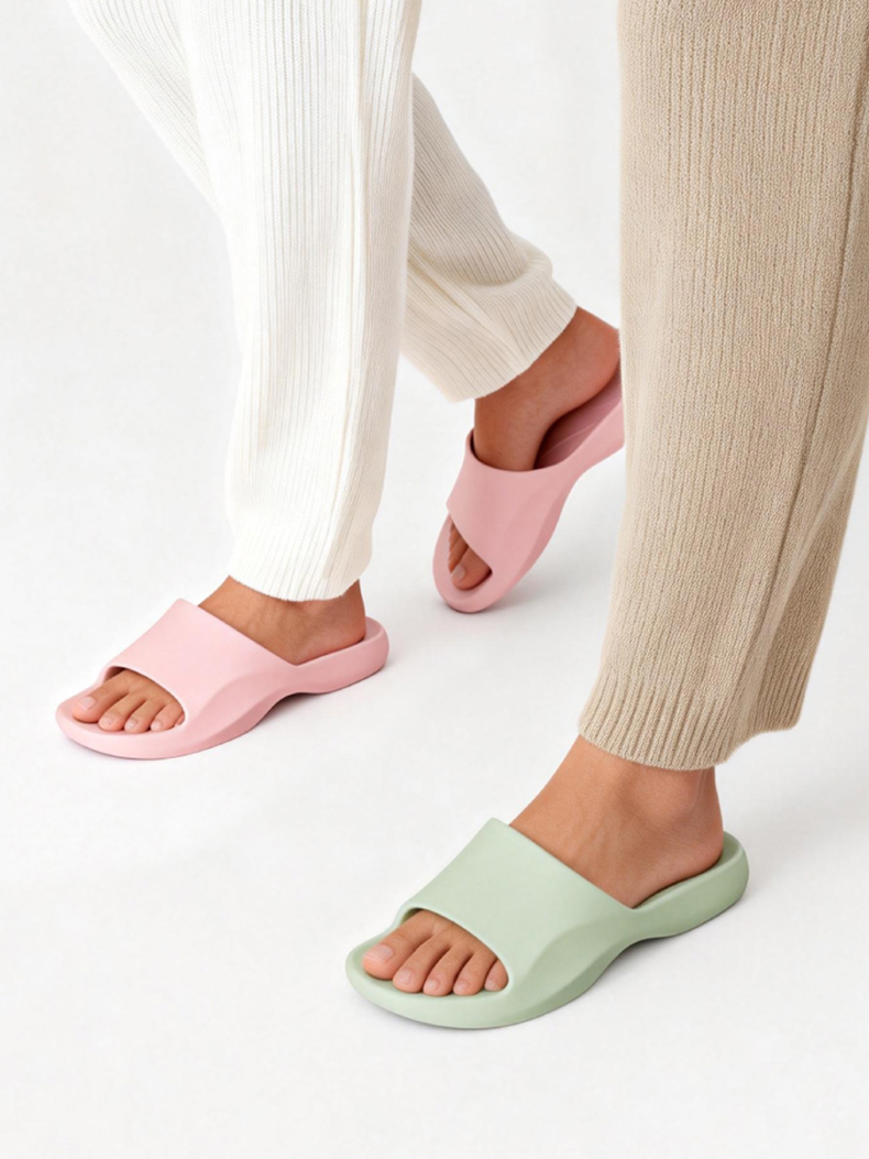 KENROLL K277 Non Slip Wide Fit Thick Sole Slippers (Couples)