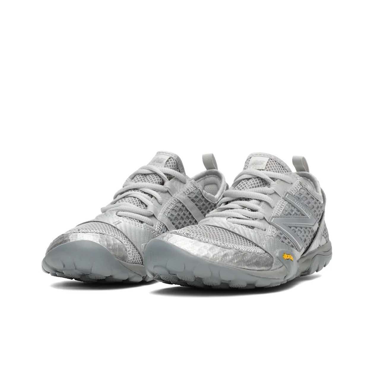 New Balance 灰網赤足戶外鞋