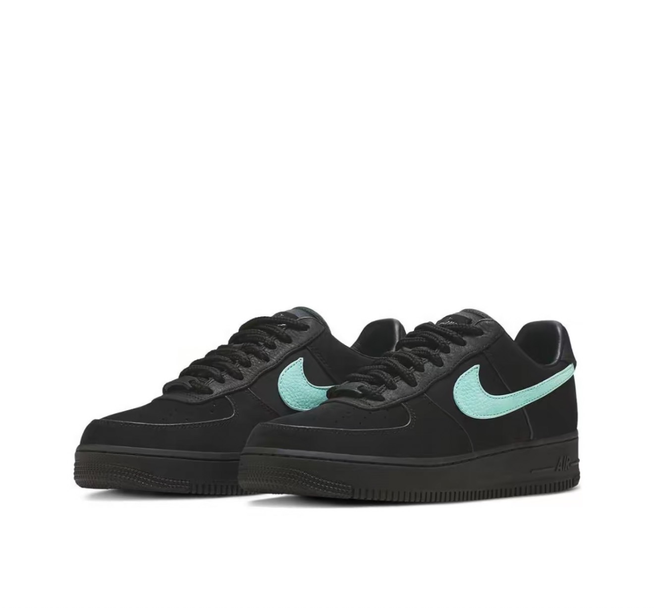 Nike Air Force 1 × Tiffany