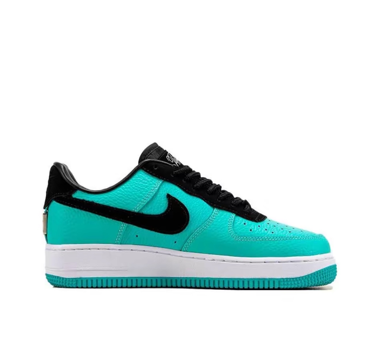 Nike Air Force 1 × Tiffany