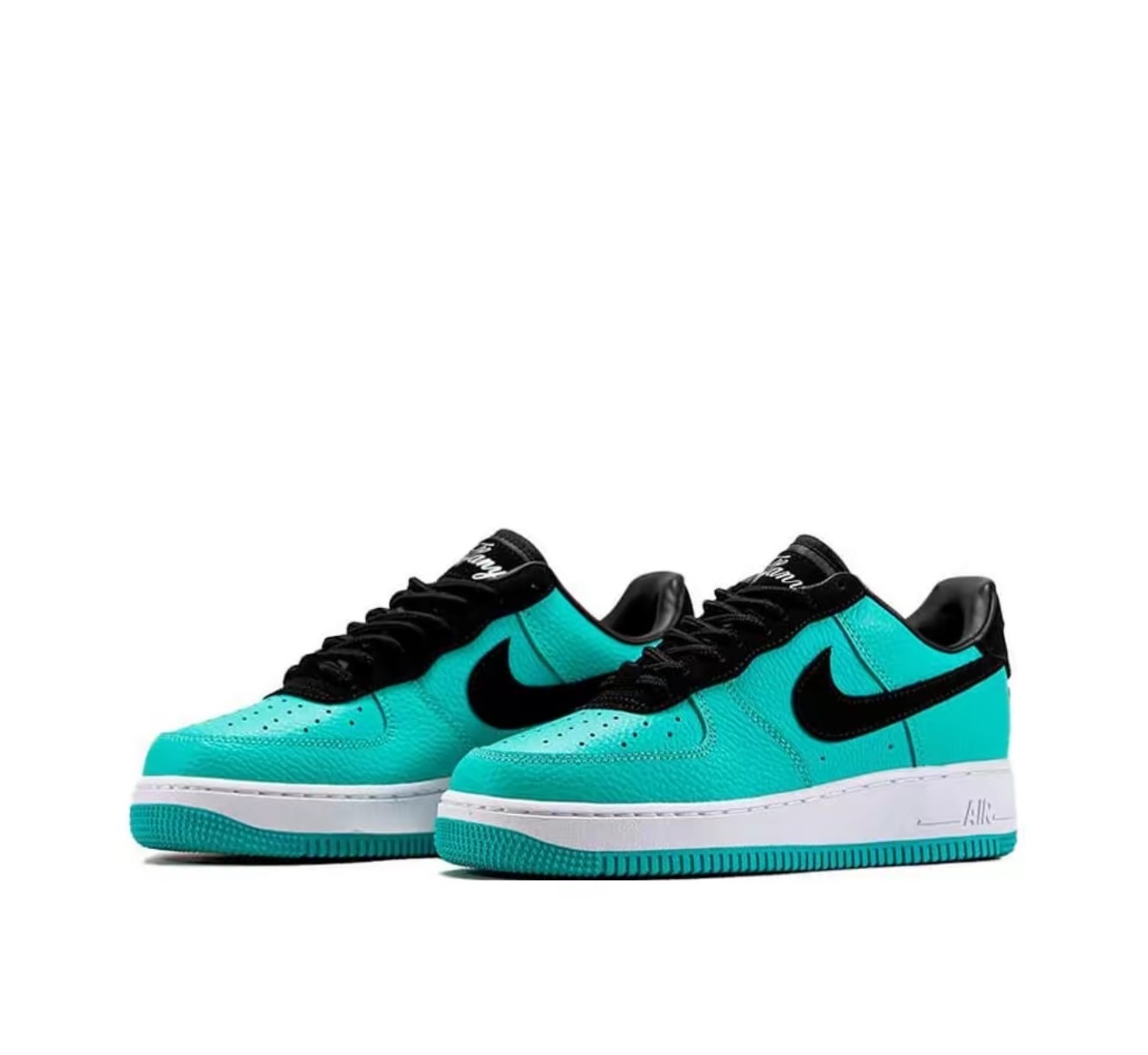 Nike Air Force 1 × Tiffany