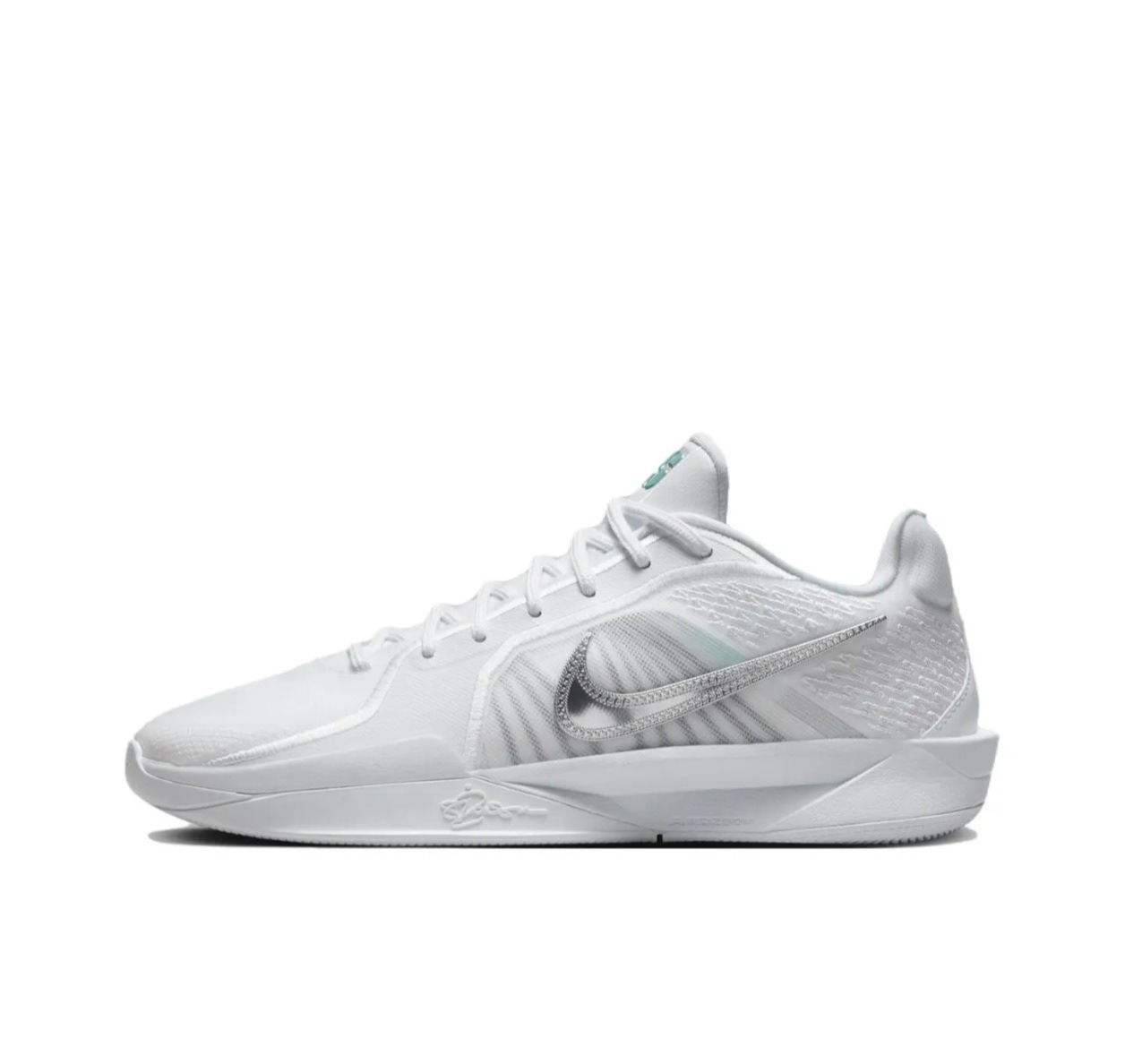 NIKE SABRINA2 白色