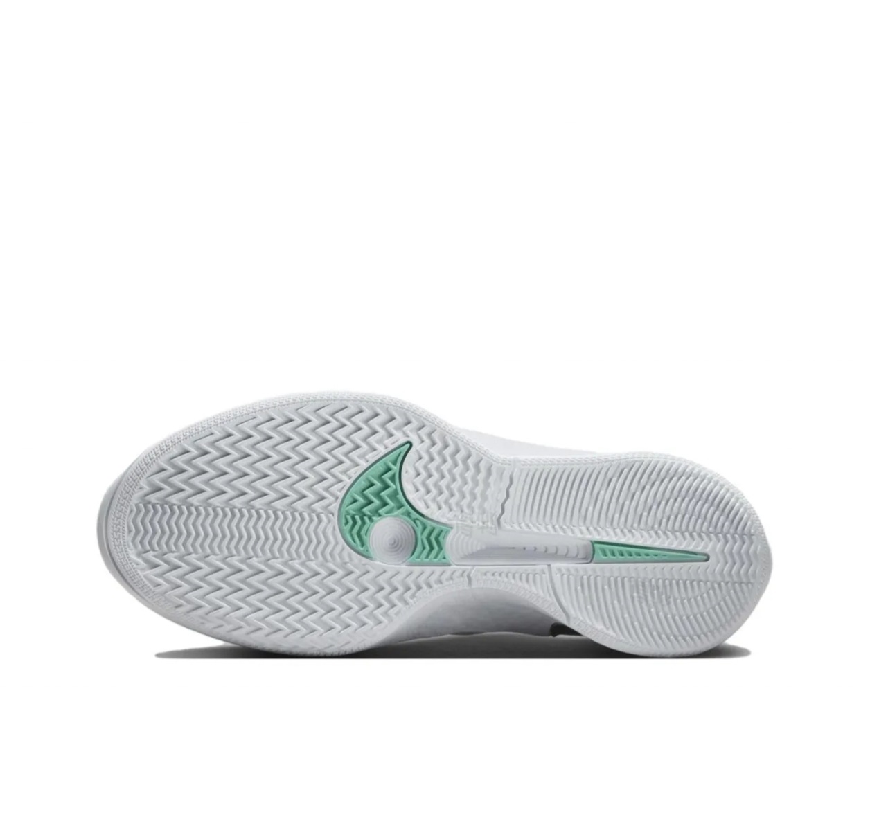 NIKE SABRINA2 白色