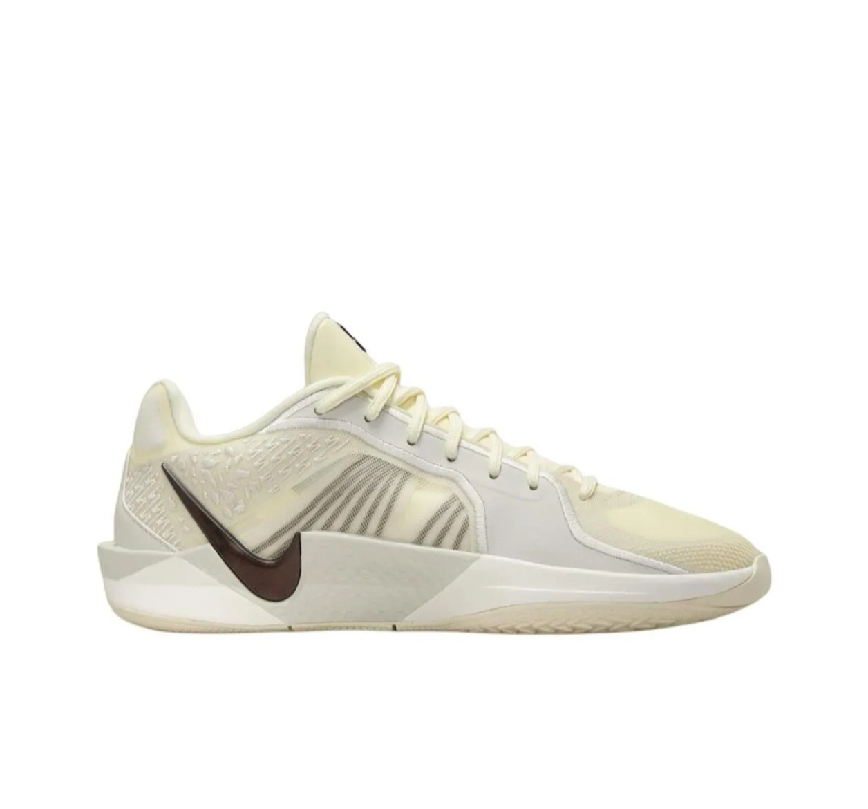 NIKE SABRINA2 椰奶色