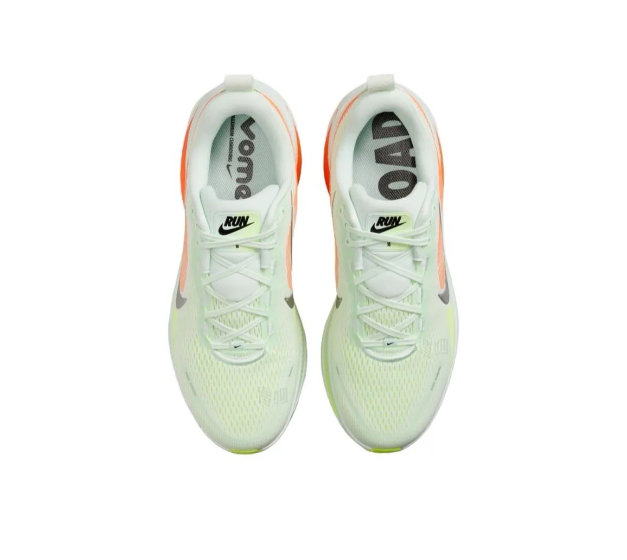 Nike Vomero V18 網面透氣跑步鞋