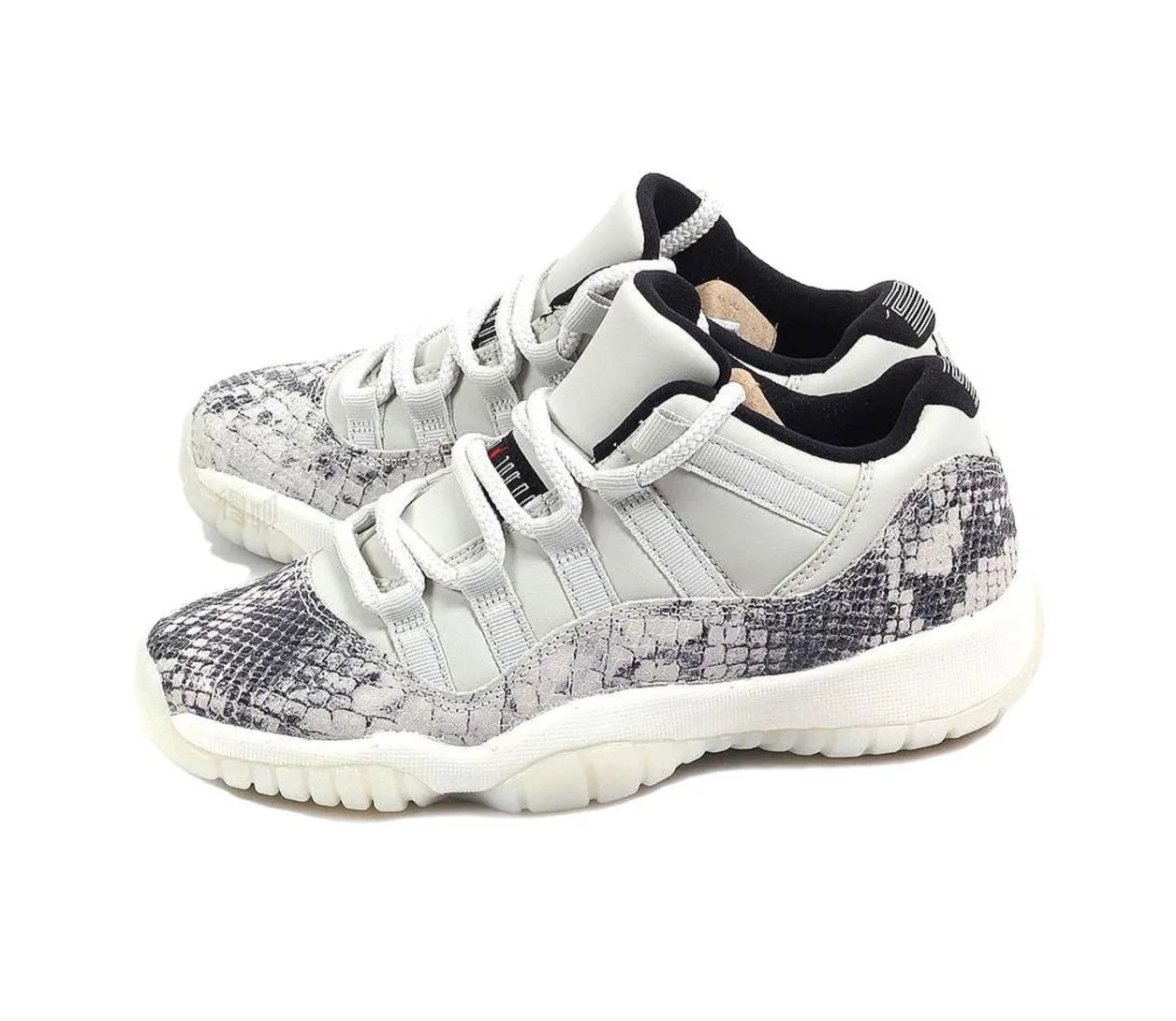 Air Jordan 11 Retro 蛇紋