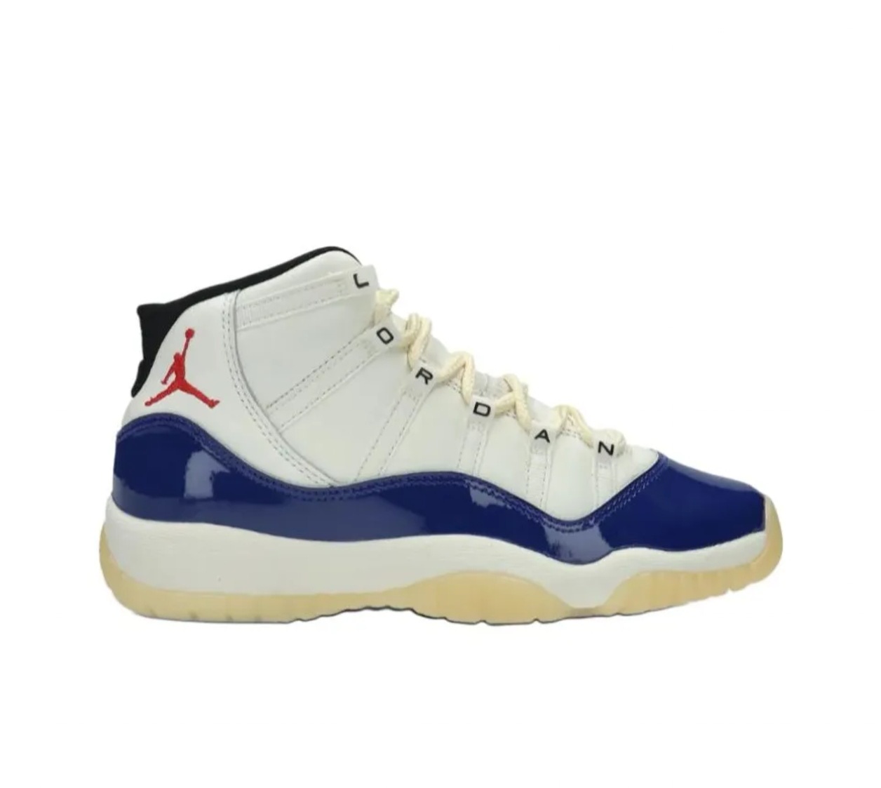 Air Jordan 11 Retro  “RARE AIR” 白藍
