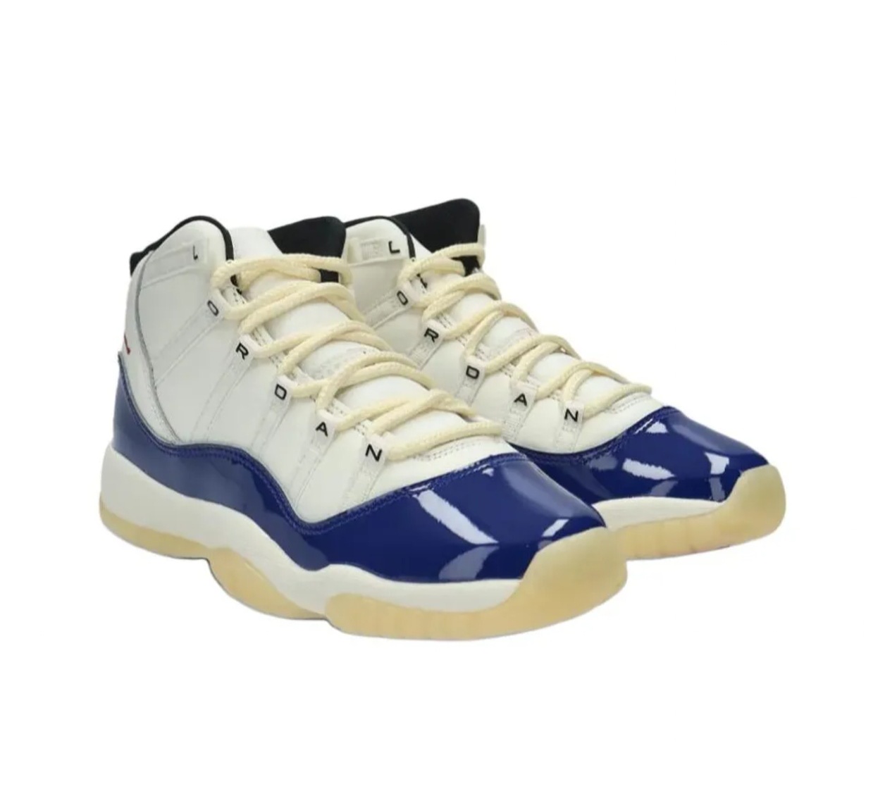 Air Jordan 11 Retro  “RARE AIR” 白藍