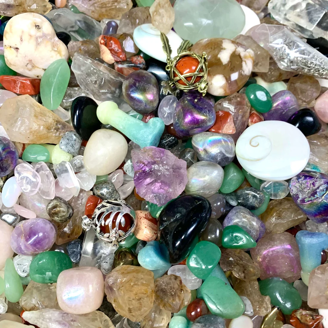 CRYSTAL CONFETTI