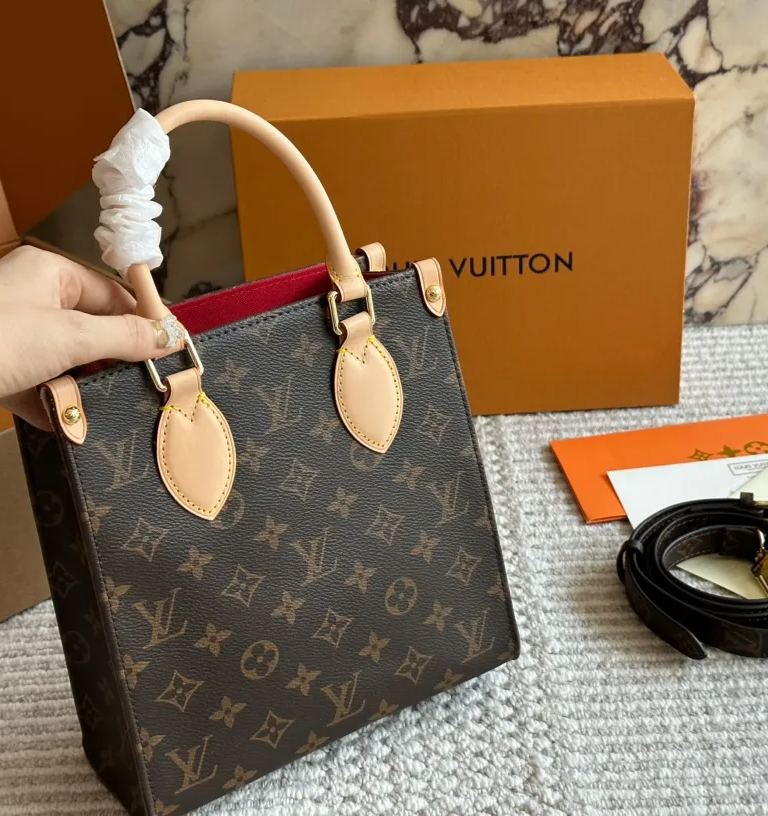 ☆Louis Vuitton☆ Sac Platの新しいミュージックバッグ-BRAND OFF