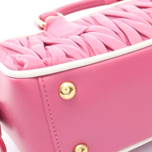 ミュウ ミュウ Miu Miu MATELASSE マテラッセ 2WAY ハンドバッグ バッグ レザー ピンク系 / ホワイト系