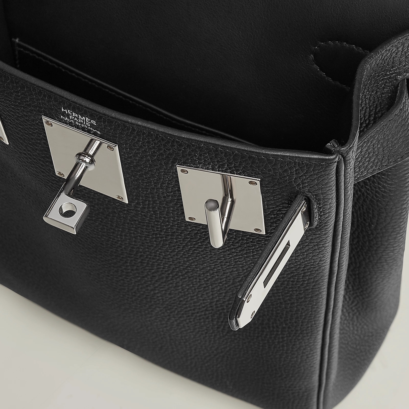 奇跡の入荷★【HERMES】HAC A DOS PM/黒-BRAND OFF