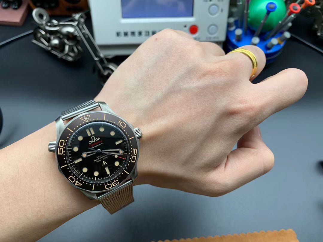 オメガ シーマスター ダイバー300M コーアクシャル マスタークロノメーター 007 210.90.42.20.01.001-BRAND OFF