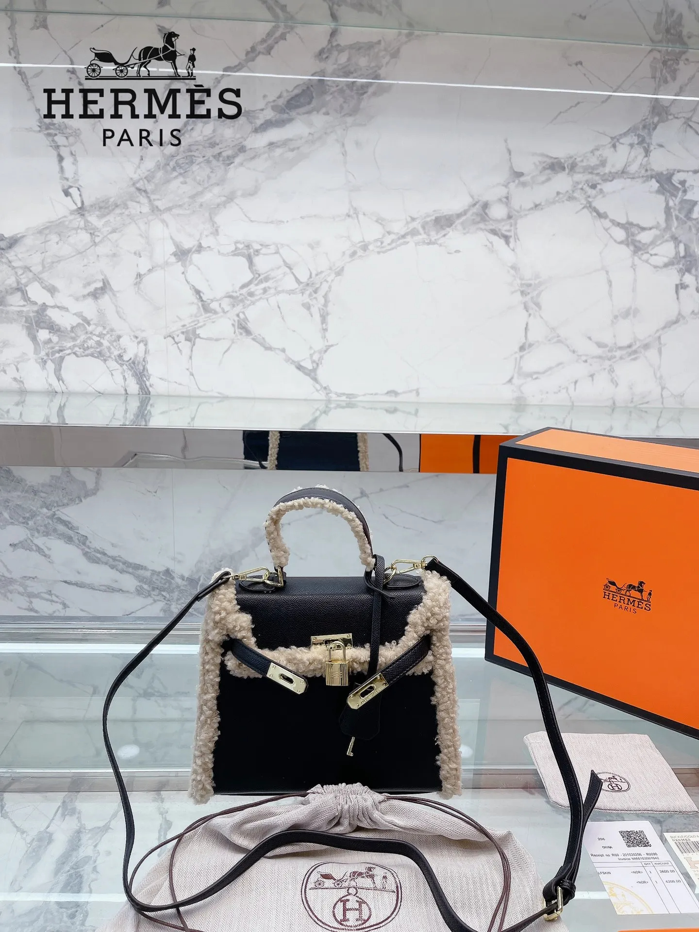 【HERMES公式 旗艦店】 エルメス ショルダーバッグ 当日出荷 好評に付き再入荷！25*19CM-BRAND OFF