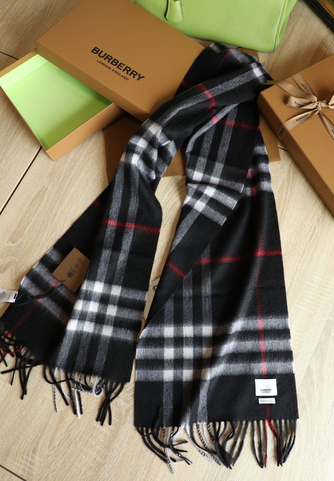 【BURBERRY公式旗艦店】バーバリー スカーフ 限定発売 送料無料-BRAND OFF