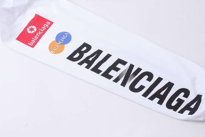 【BALENCIAGA】バレンシアガ 長袖 男女兼用、ご好評に付き再入荷！-BRAND OFF