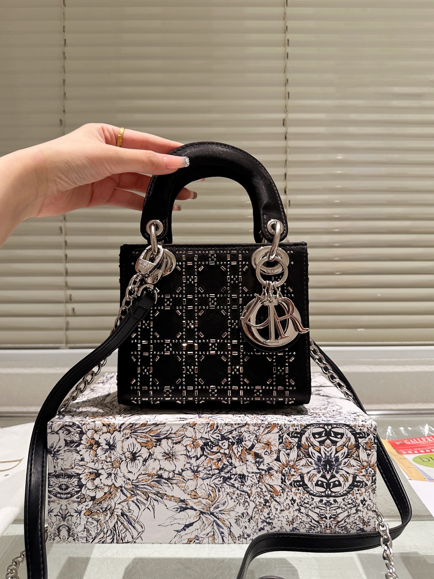 【DIOR公式旗艦店】ディオール Lady ハンドバッグ ショルダーバッグ-BRAND OFF