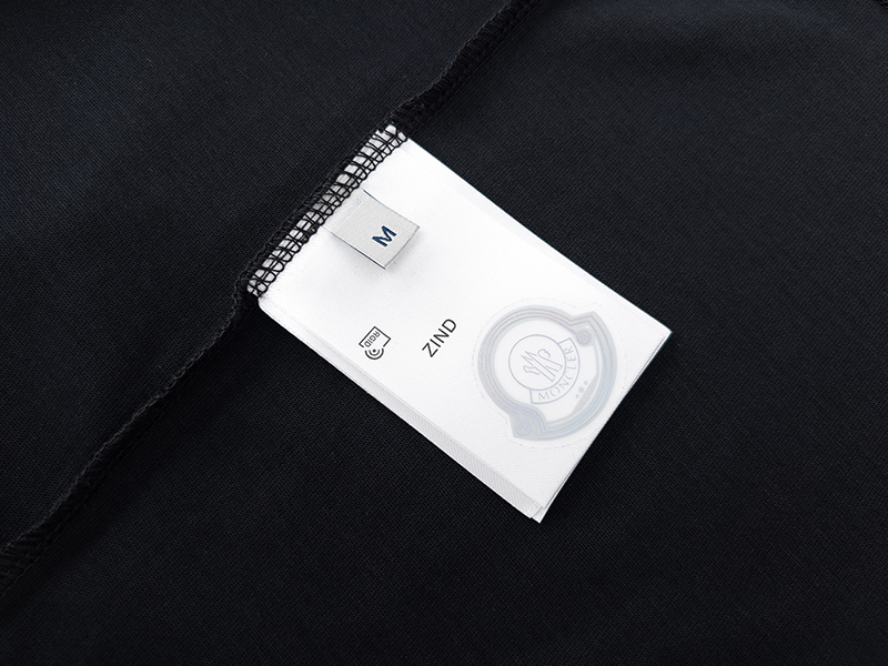 【2026】MONCLER モンクレール　　半袖シャツ　Tシャツ　シンプルの風格　かっこいい　白　黒　男女兼用-BRAND OFF