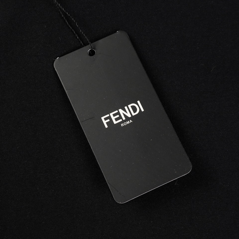 【2026】【FENDI公式旗艦店】フェンディ  Tシャツ ご好評に付き再入荷！-BRAND OFF