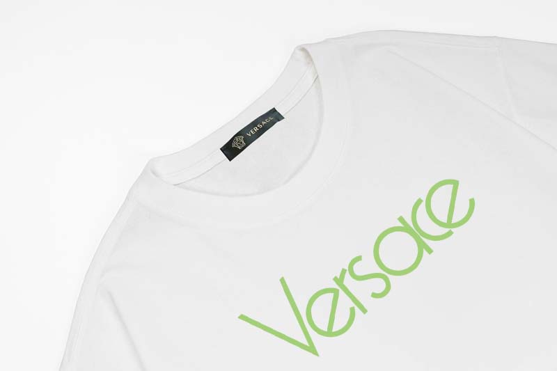 【VERSACE  公式旗艦店】ヴェルサーチ Tシャツご好評に付き再入荷 24628-BRAND OFF