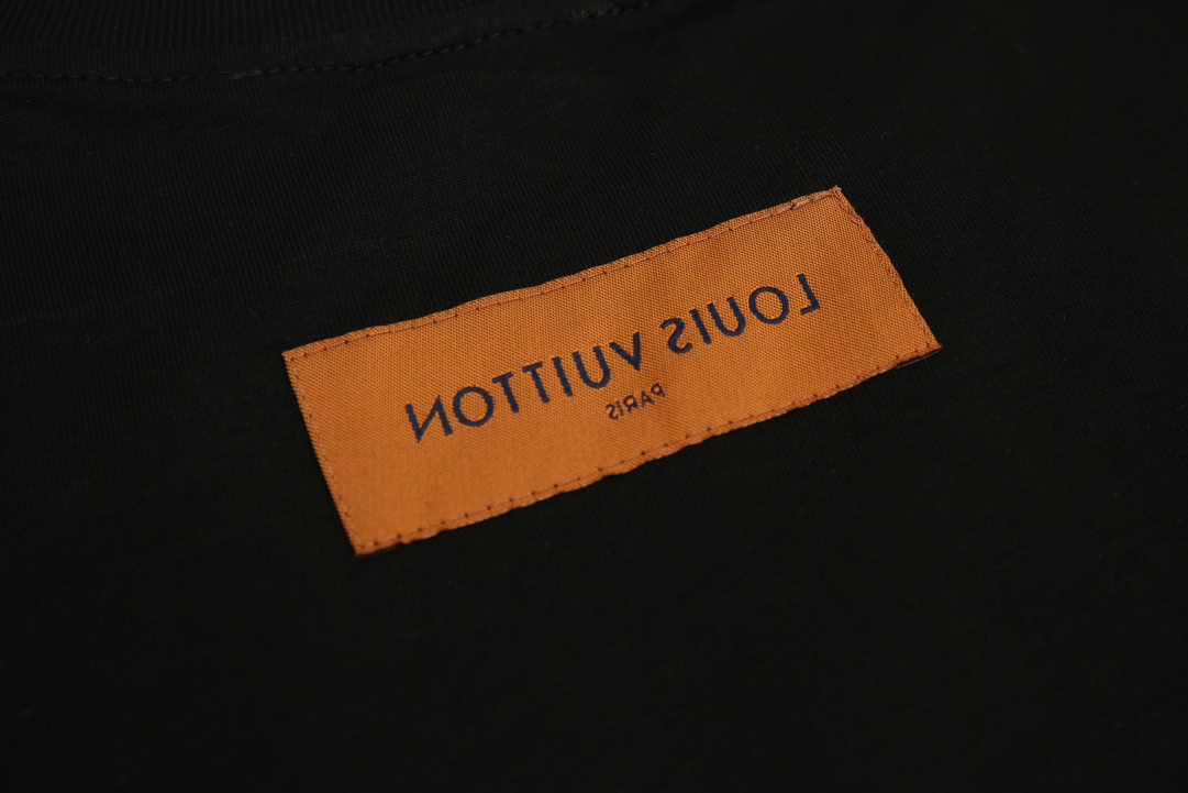 【2026】LV【LOUIS VUITTON 公式旗艦店】ルイヴィトン  バレンシアガ   Tシャツ ご好評に付き再入荷！-BRAND OFF