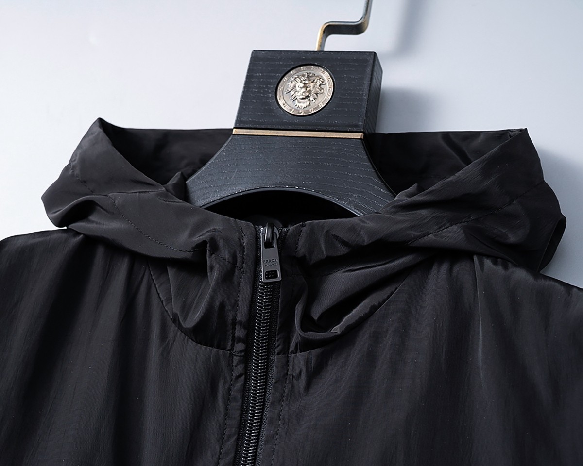 【PRADA旗艦店】プラダ ジャケット ご好評に付き再入荷！-BRAND OFF
