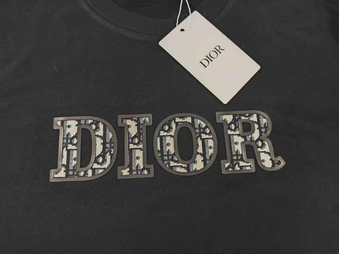【DIOR 公式旗艦店】ディオール   Tシャツ ご好評に付き再入荷 250210-BRAND OFF