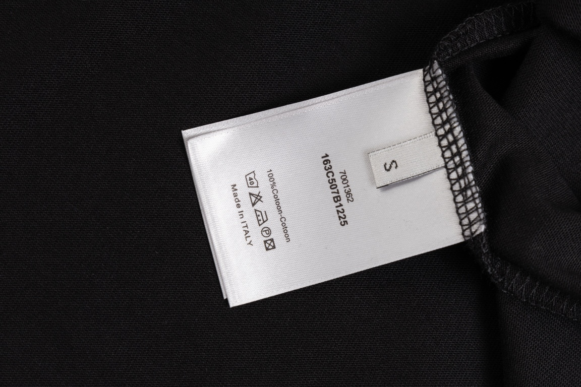 【DIOR 公式旗艦店】ディオール   Tシャツ ご好評に付き再入荷 250210-BRAND OFF