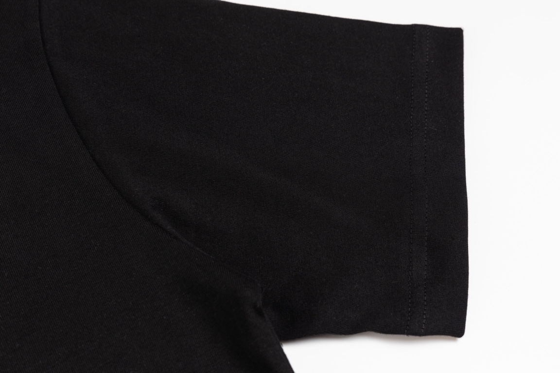 【DIOR 公式旗艦店】ディオール   Tシャツ ご好評に付き再入荷 250210-BRAND OFF