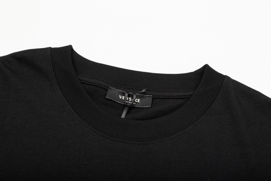 【2026】【VERSACE  公式旗艦店】ヴェルサーチ  Tシャツ ご好評に付き再入荷！250218-BRAND OFF