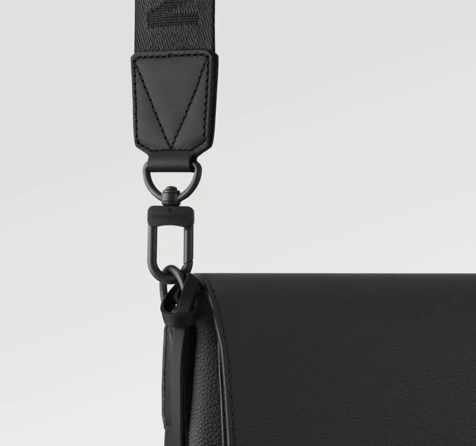 【シンプルが究極♪】Louis Vuitton テイクオフ・メッセンジャー M57080-BRAND OFF