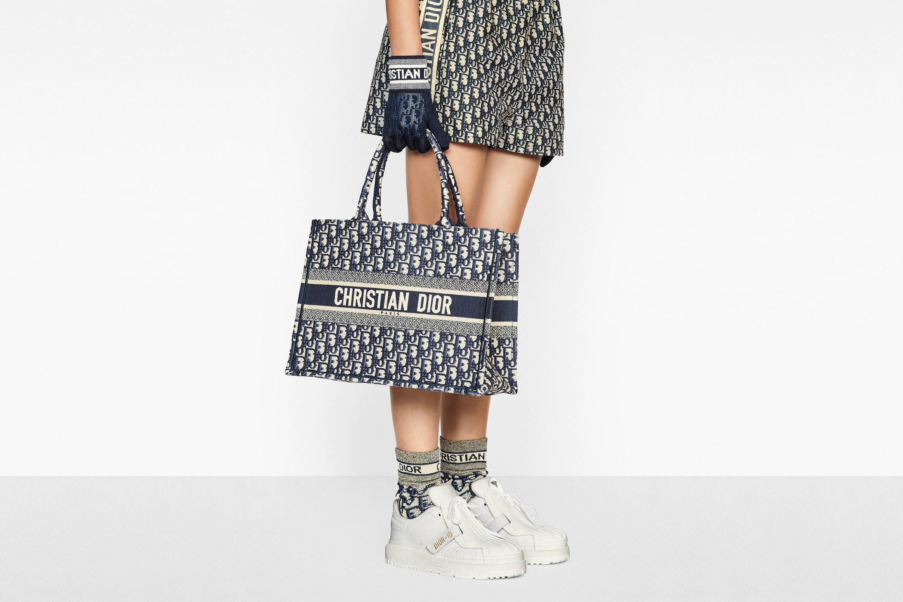 【ディオール】◆人気 BOOK TOTE 定番柄刺繍 トートバッグ-3 sizes-BRAND OFF
