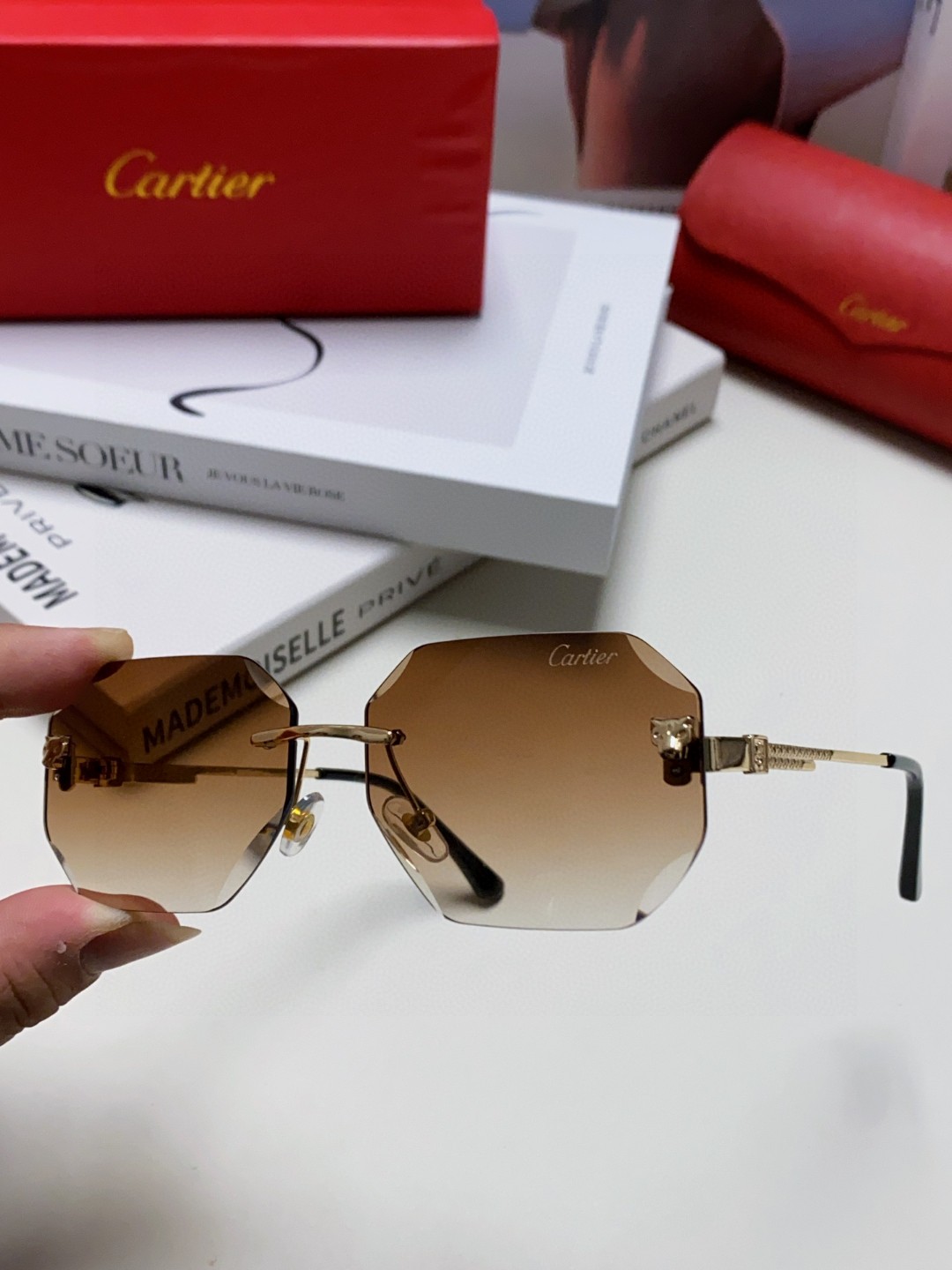 CARTIER(カルティエ) サングラス  241014-BRAND OFF